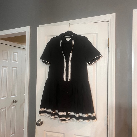 Dress - Picture 1 of 3